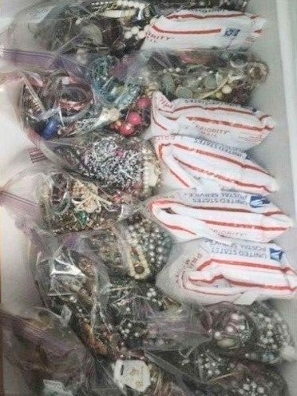 3 pounds jewelry lot costume vintage rings necklaces bracelets earrings pins cho
